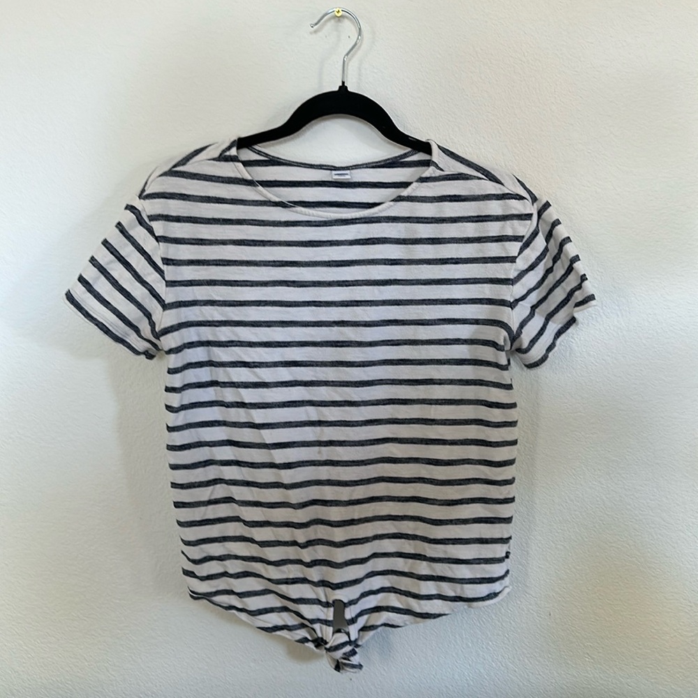Women’s Old Navy Short-Sleeved Top